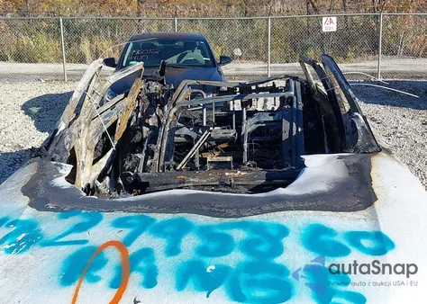 2018 Land Rover Range Rover Velar P380 S z USA, uszkodzony, nr VIN SALYB2RV4JA768785